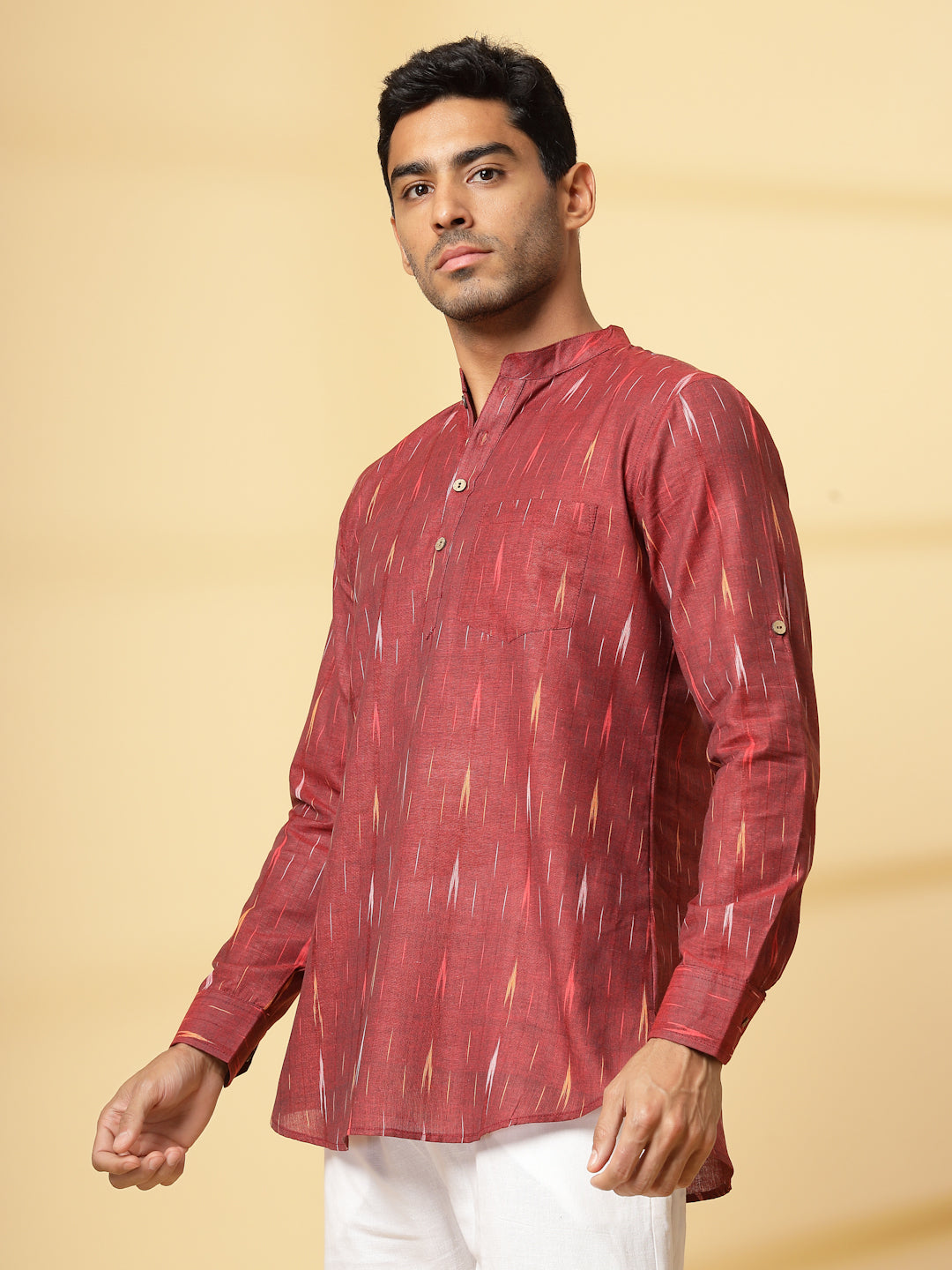 Vastraa Fusion Men's Handloom Weaving Pure Cotton Short Kurta, Round Collar, Full Sleeves,Button Kurta, Ethnic Wear