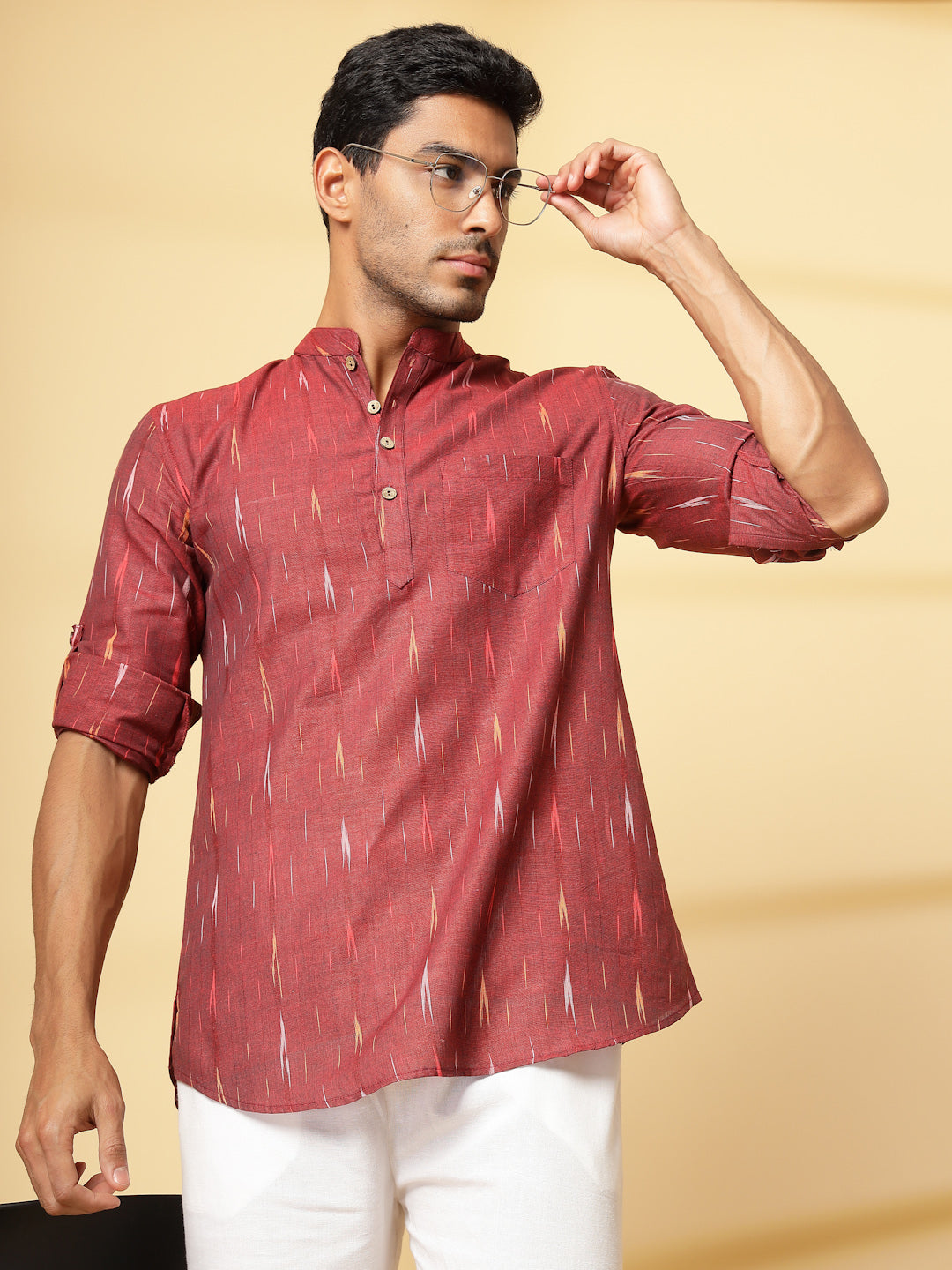 Vastraa Fusion Men's Handloom Weaving Pure Cotton Short Kurta, Round Collar, Full Sleeves,Button Kurta, Ethnic Wear