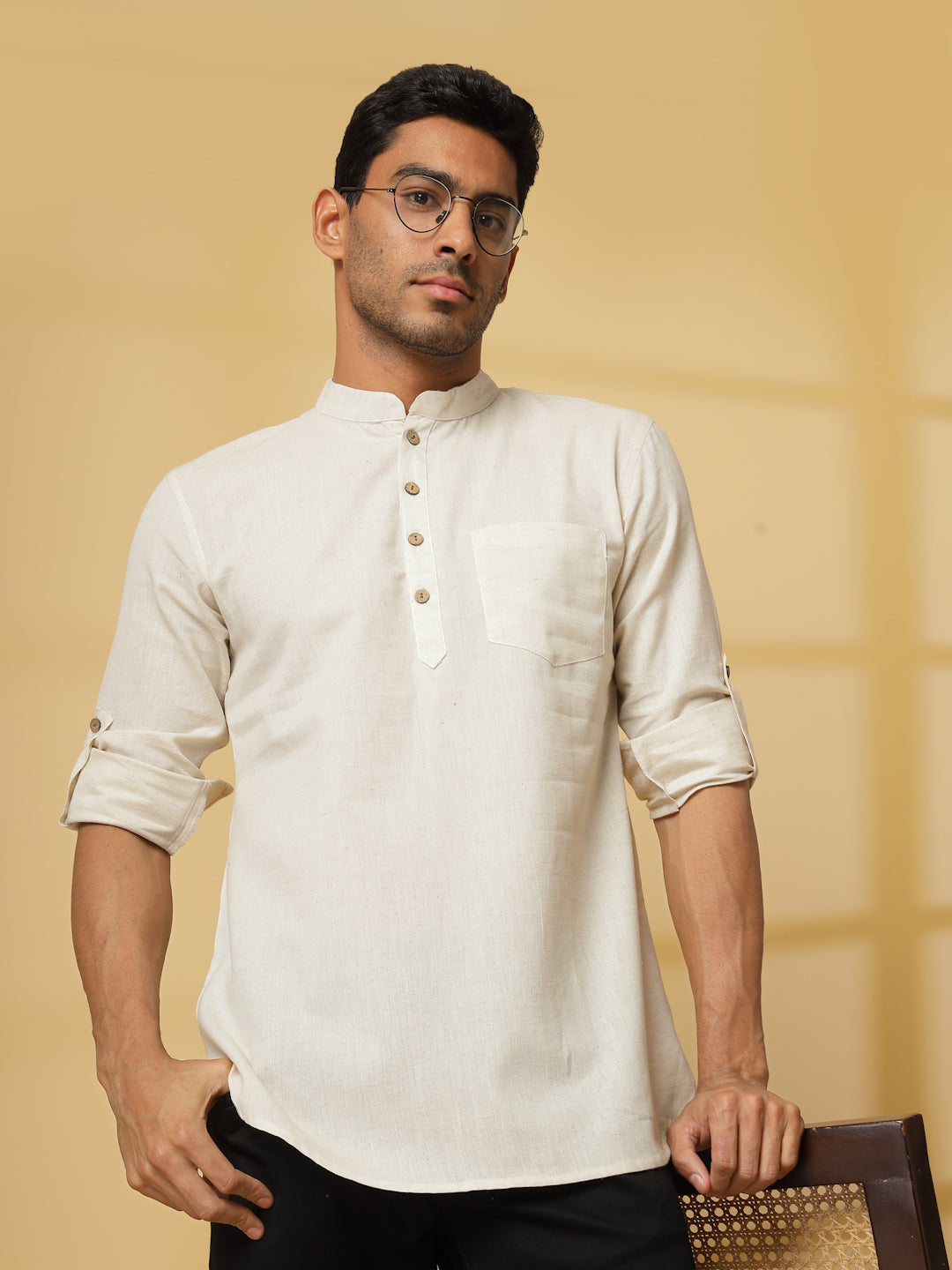 Vastraa Fusion Men's Solid Pure Cotton Short Kurta, Round Collar, Full Sleeves,Button Kurta, Ethnic Wear