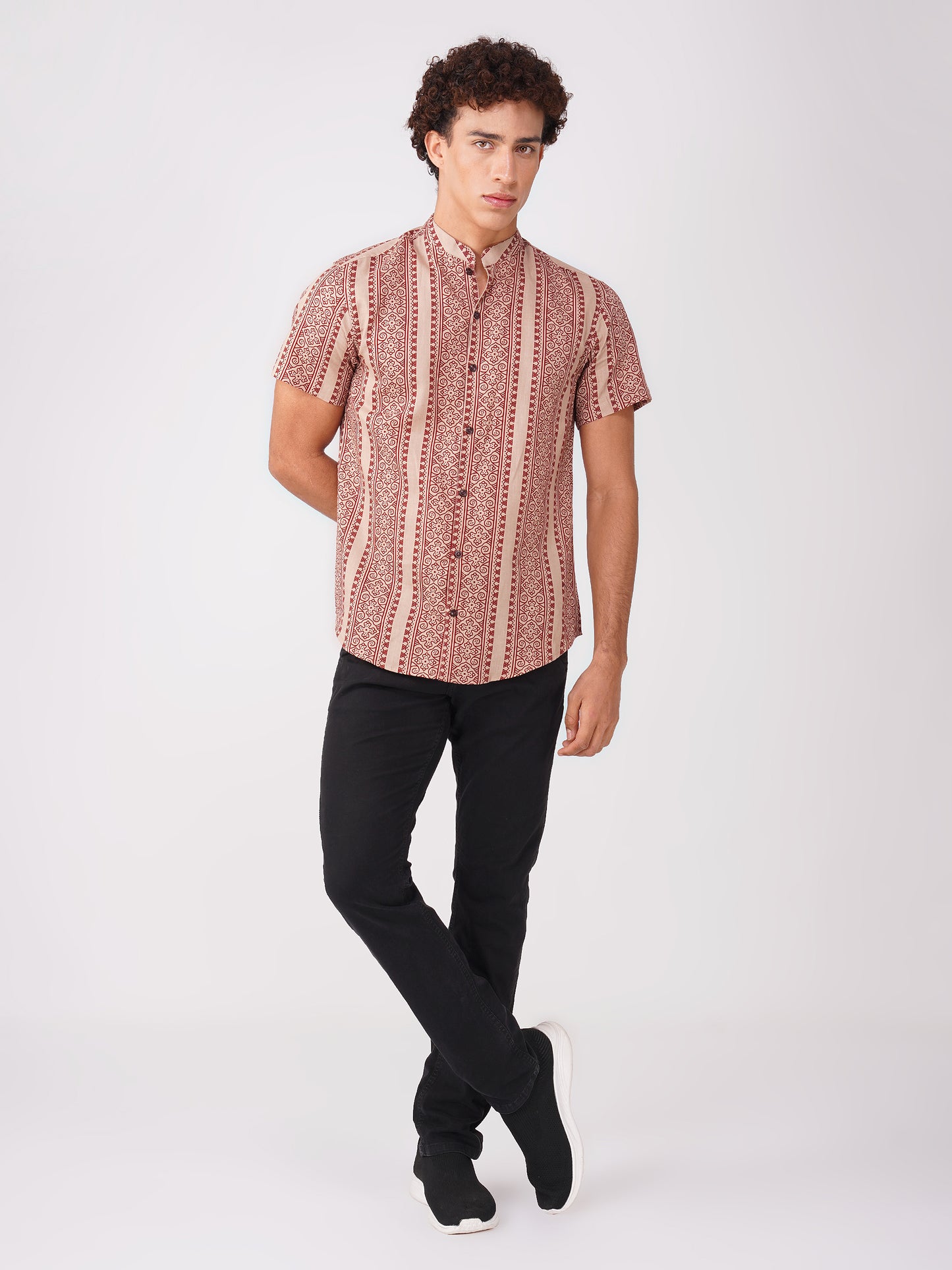 Vastraa Fusion Men's Block Print Cotton Summer Shirt (Chinees Collor)