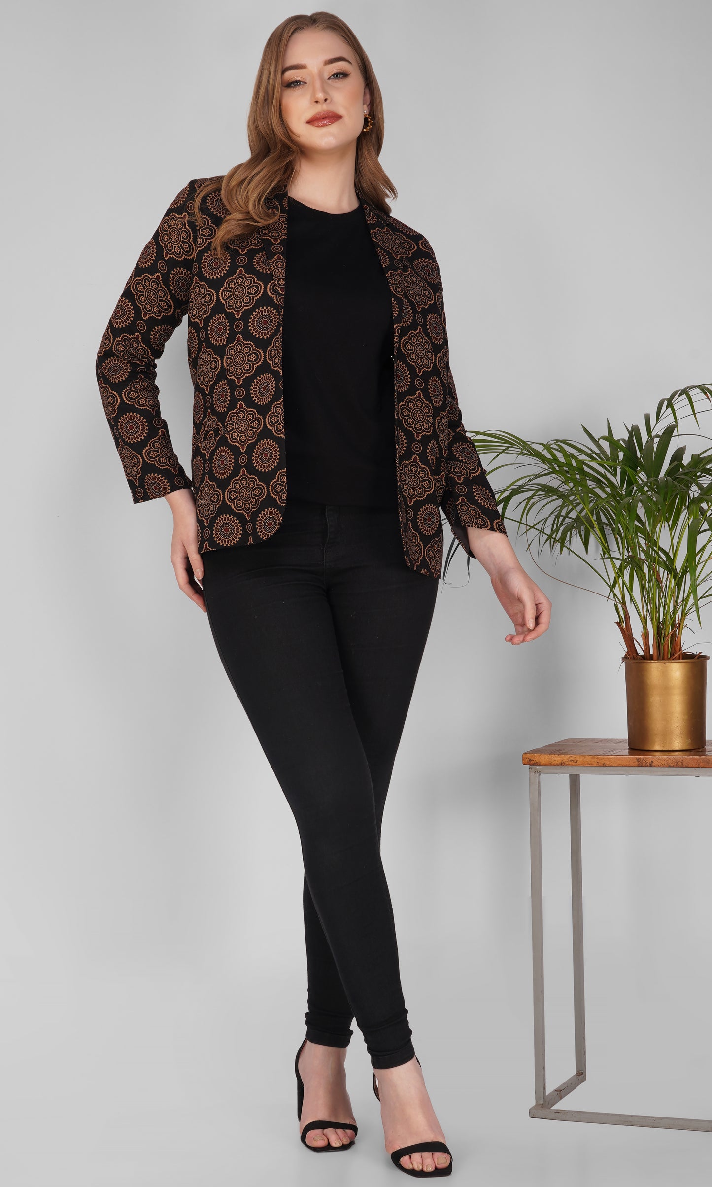Vastraa Fusion Ladies Block Printed Single Breasted Blazer Pockets Regular Fit Stylish Blazer for Women