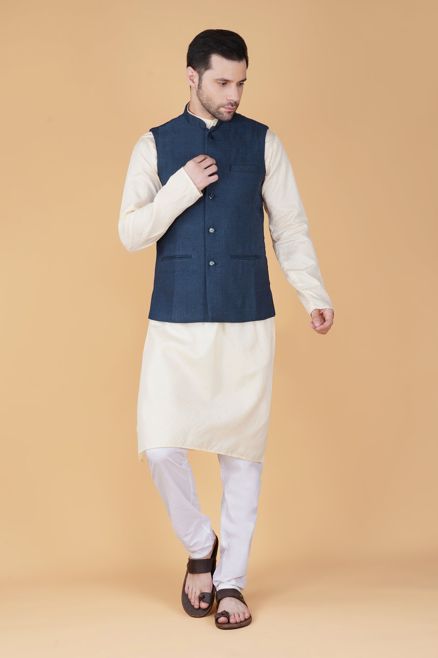 Vastraa Fusion Men's Traditional Woolen Nehru Jacket Modi Waistcoat