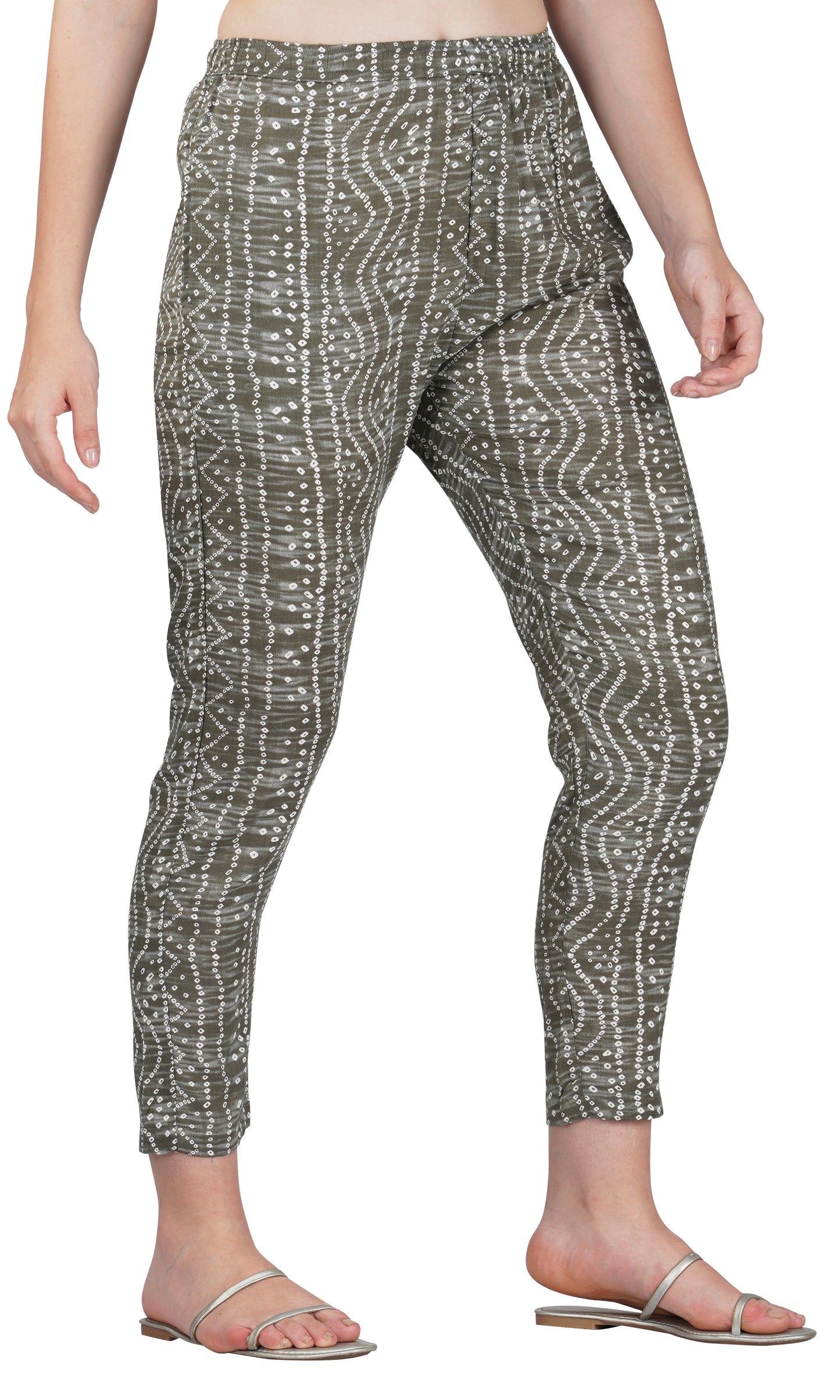 Vastraa Fusion Women's Regular Fit Bandhani Printed Pattern Rayon Palazzo