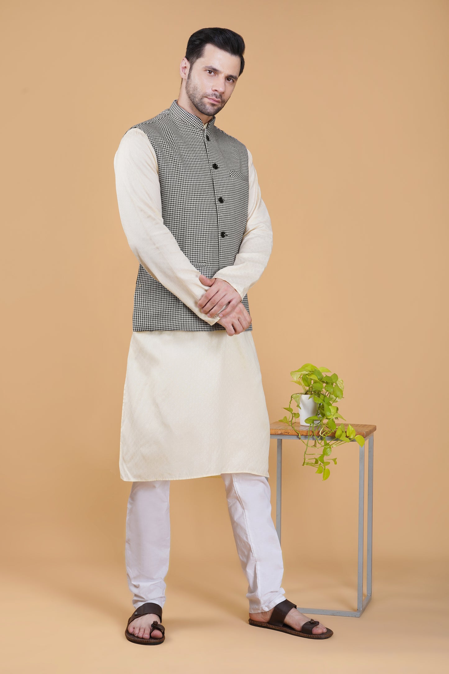 Vastraa Fusion Men's Traditional Woolen Nehru Jacket Modi Waistcoat