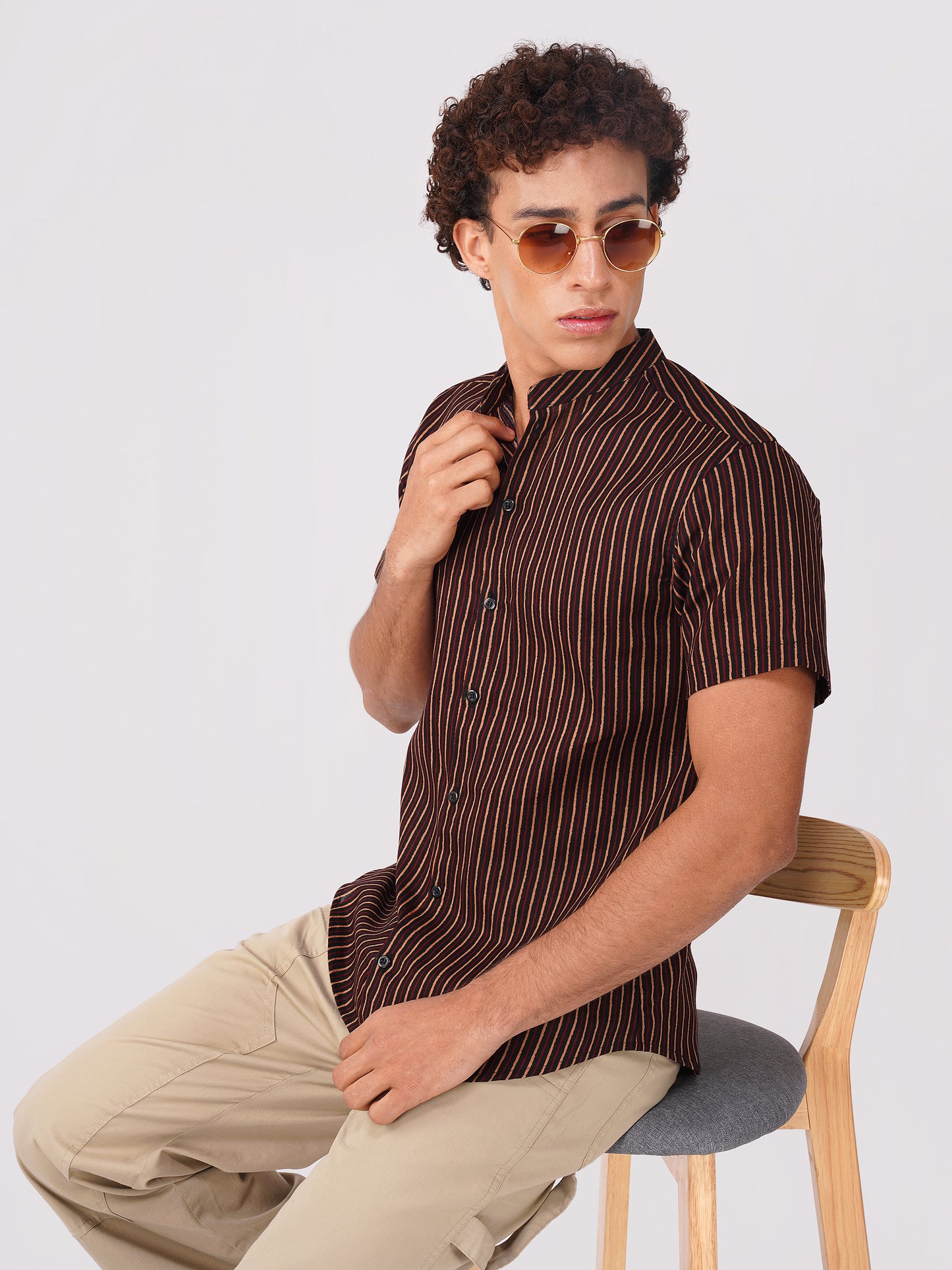 Vastraa Fusion Men's Block Print Cotton Summer Shirt (Chinees Collor)