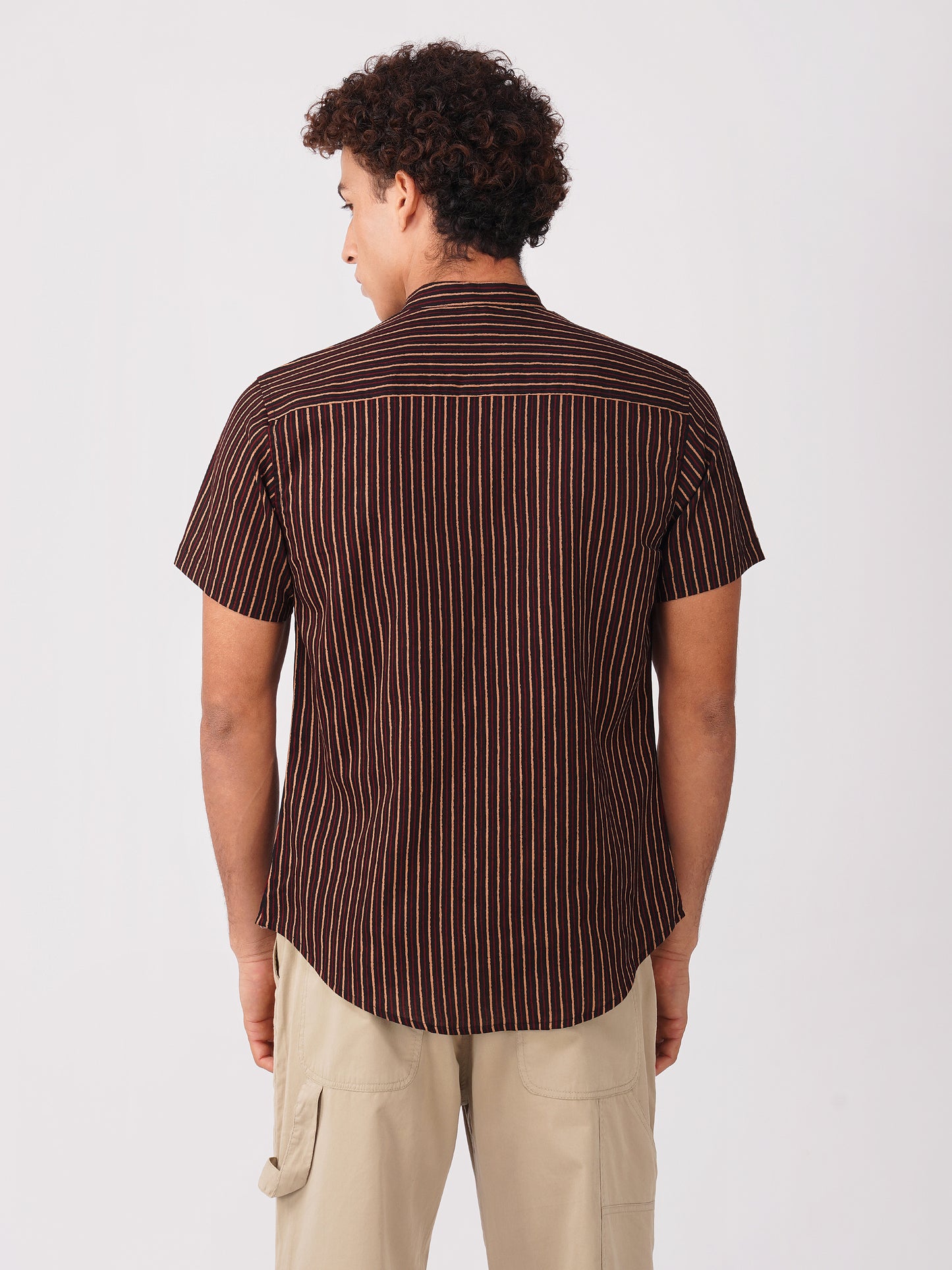 Vastraa Fusion Men's Block Print Cotton Summer Shirt (Chinees Collor)