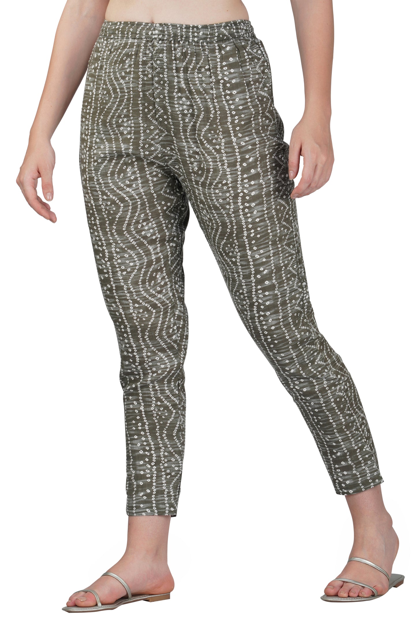 Vastraa Fusion Women's Regular Fit Bandhani Printed Pattern Rayon Palazzo