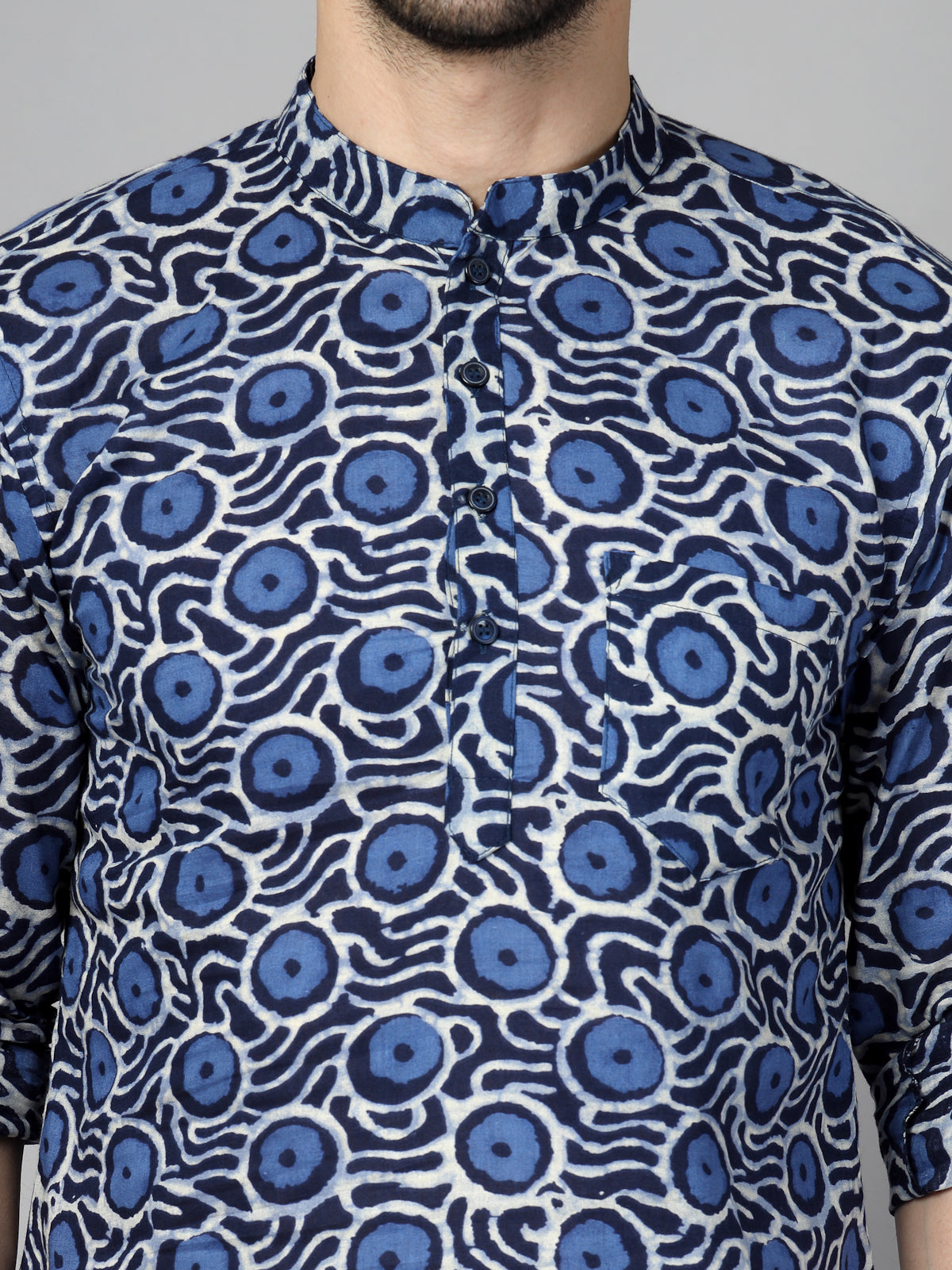 Vastraa Fusion Men's Screen Block Print Pure Cotton Short Kurta, Round Collar, Full Sleeves,Button Kurta, Ethnic Wear