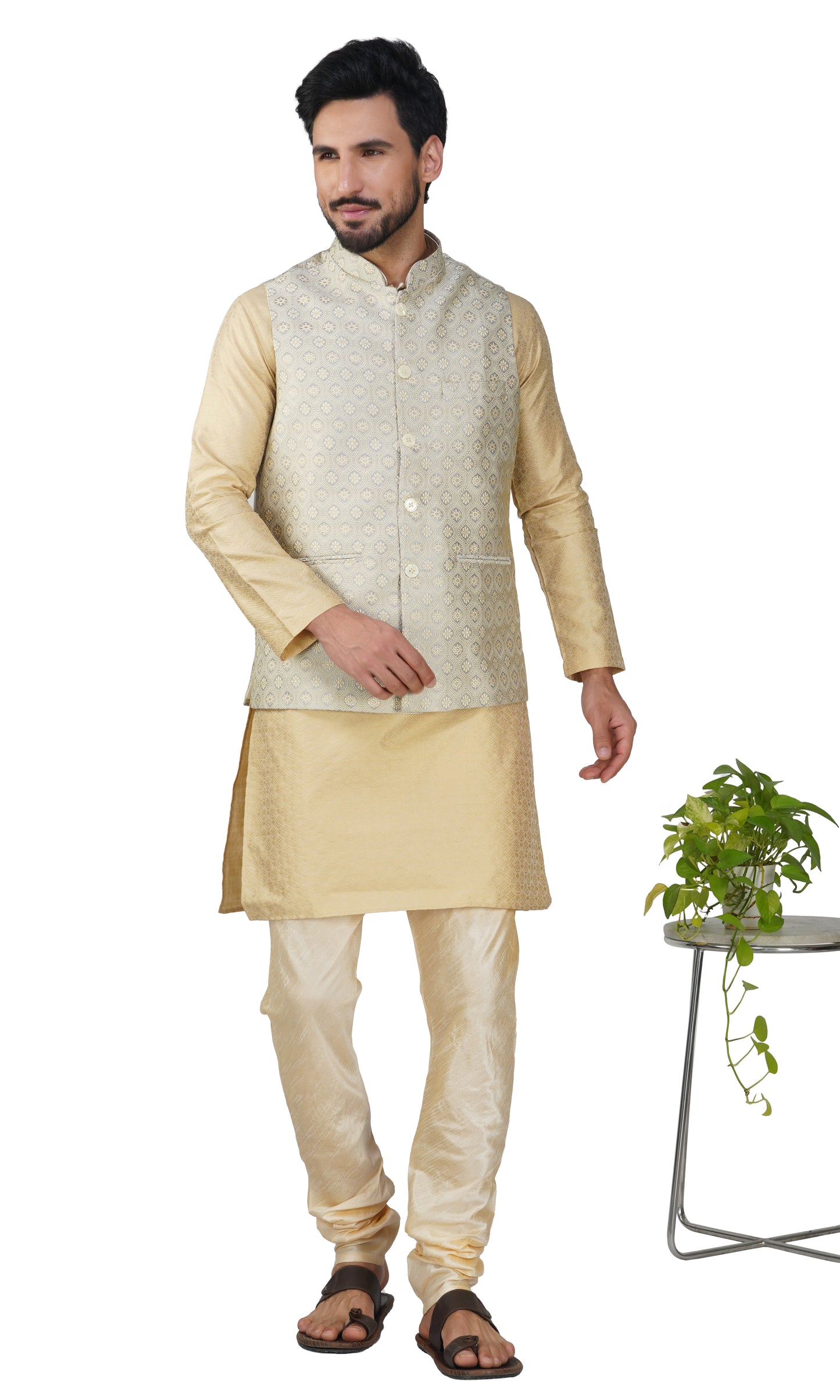 Men's Embroidery Silk Traditional Ethnic Nehru Jacket