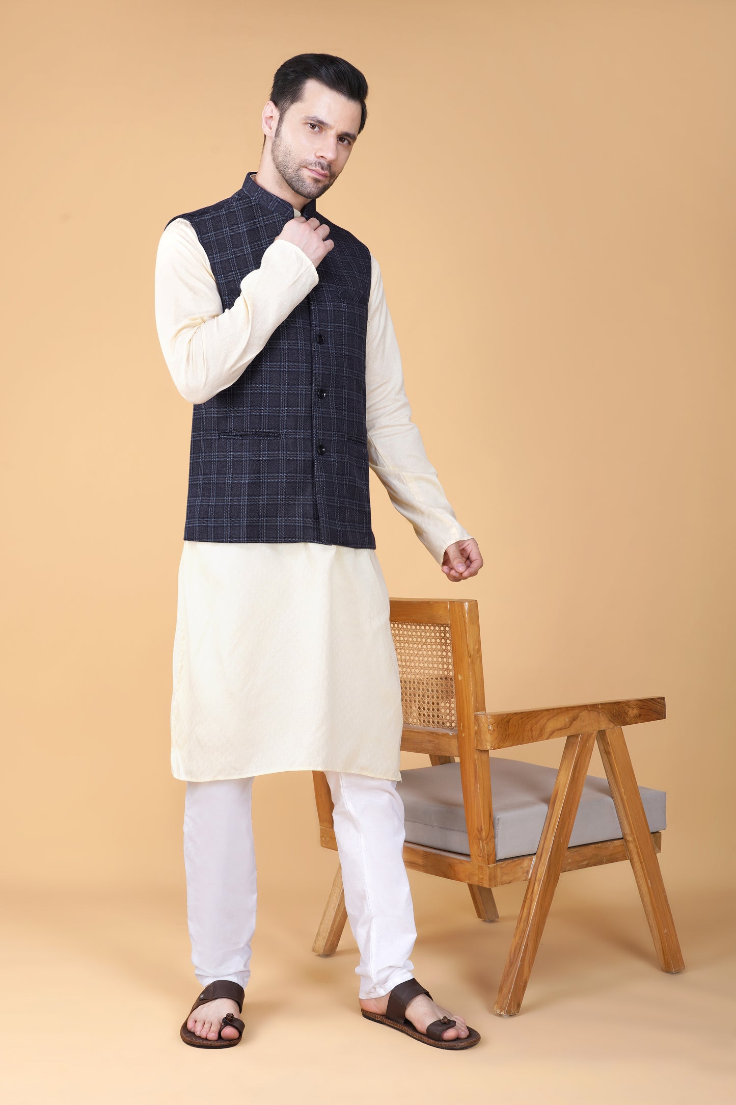 Vastraa Fusion Men's Traditional Woolen Nehru Jacket Modi Waistcoat