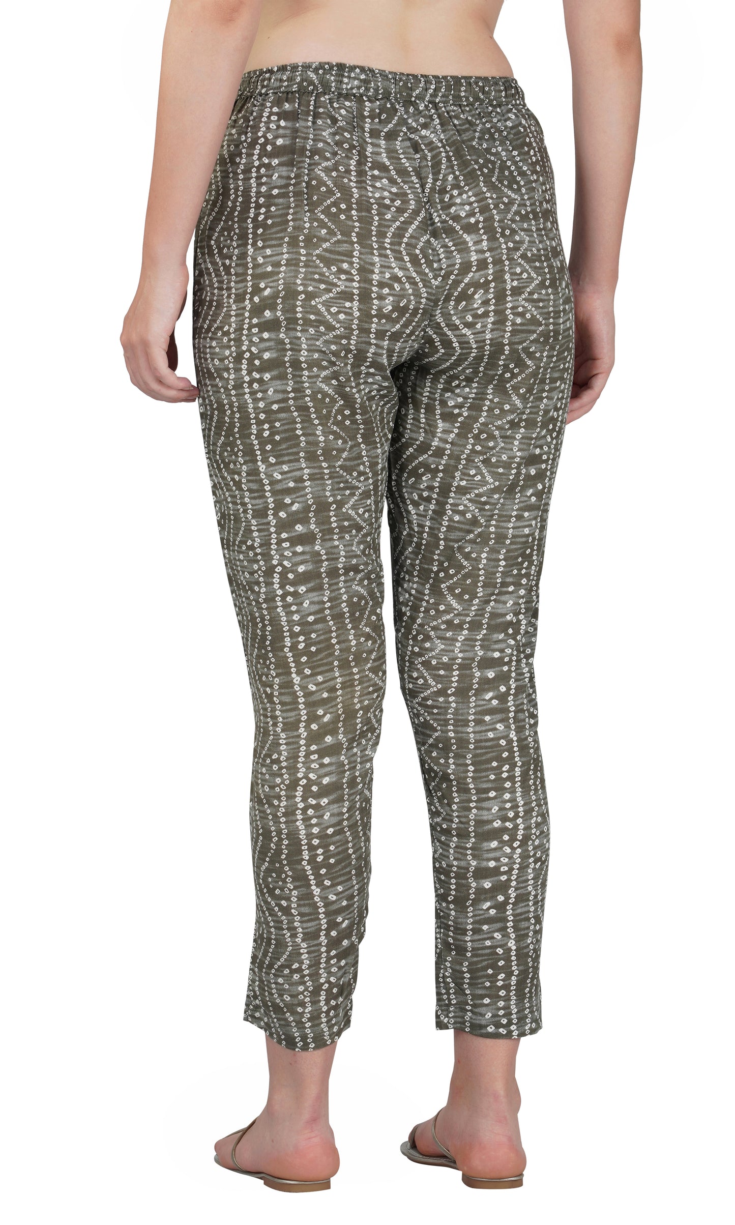 Vastraa Fusion Women's Regular Fit Bandhani Printed Pattern Rayon Palazzo