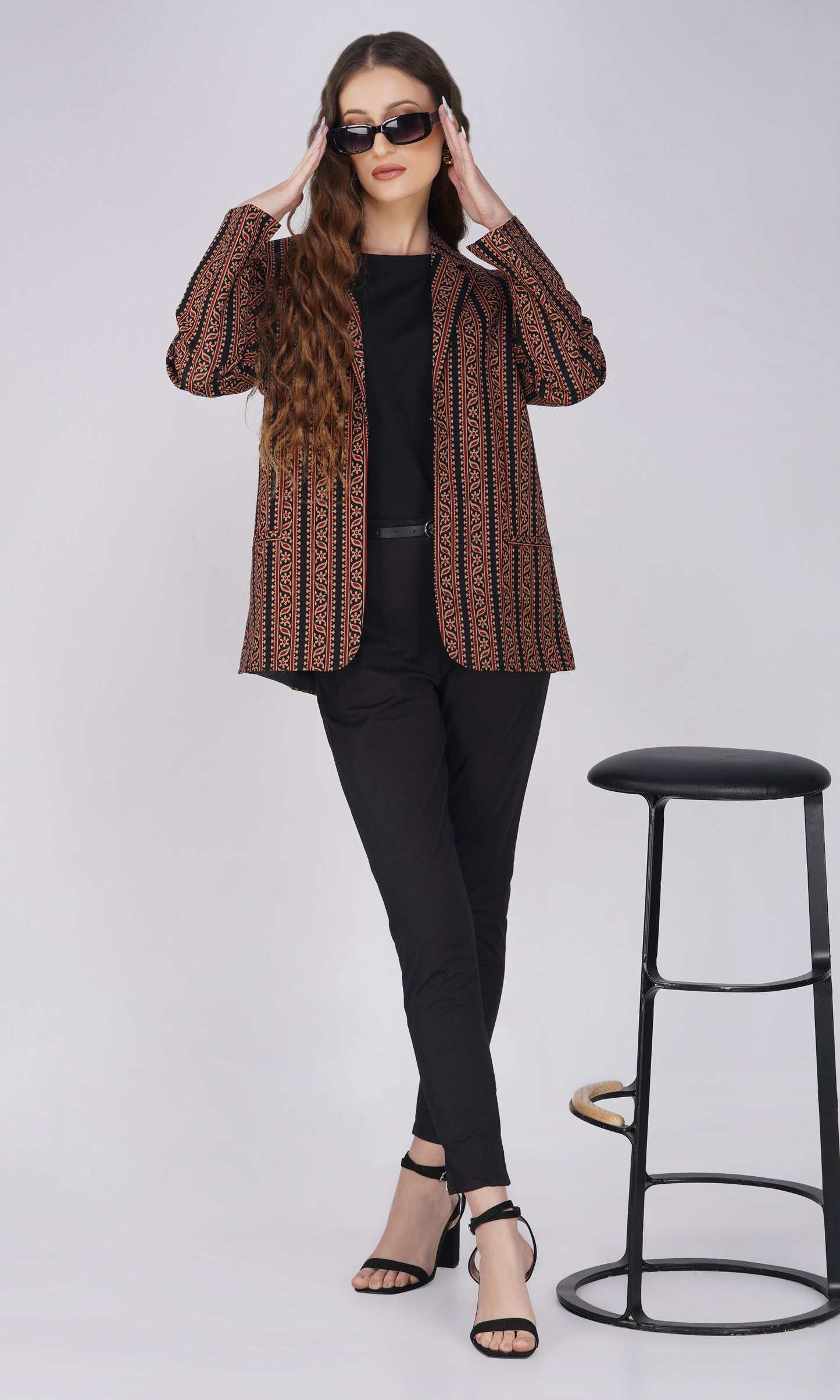 Vastraa Fusion Ladies Block Printed Single Breasted Blazer Pockets Regular Fit Stylish Blazer for Women