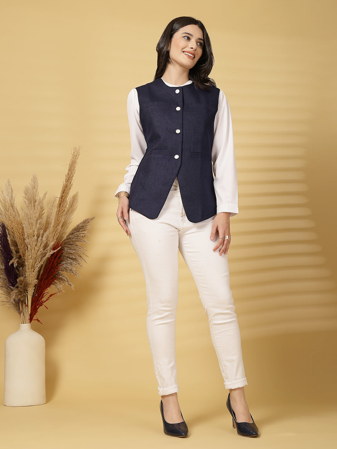 Vastraa Fusion Women's 4 Pocket Jacket Traditional Regular Fit Cotton Solid Jacket/Waistcoat