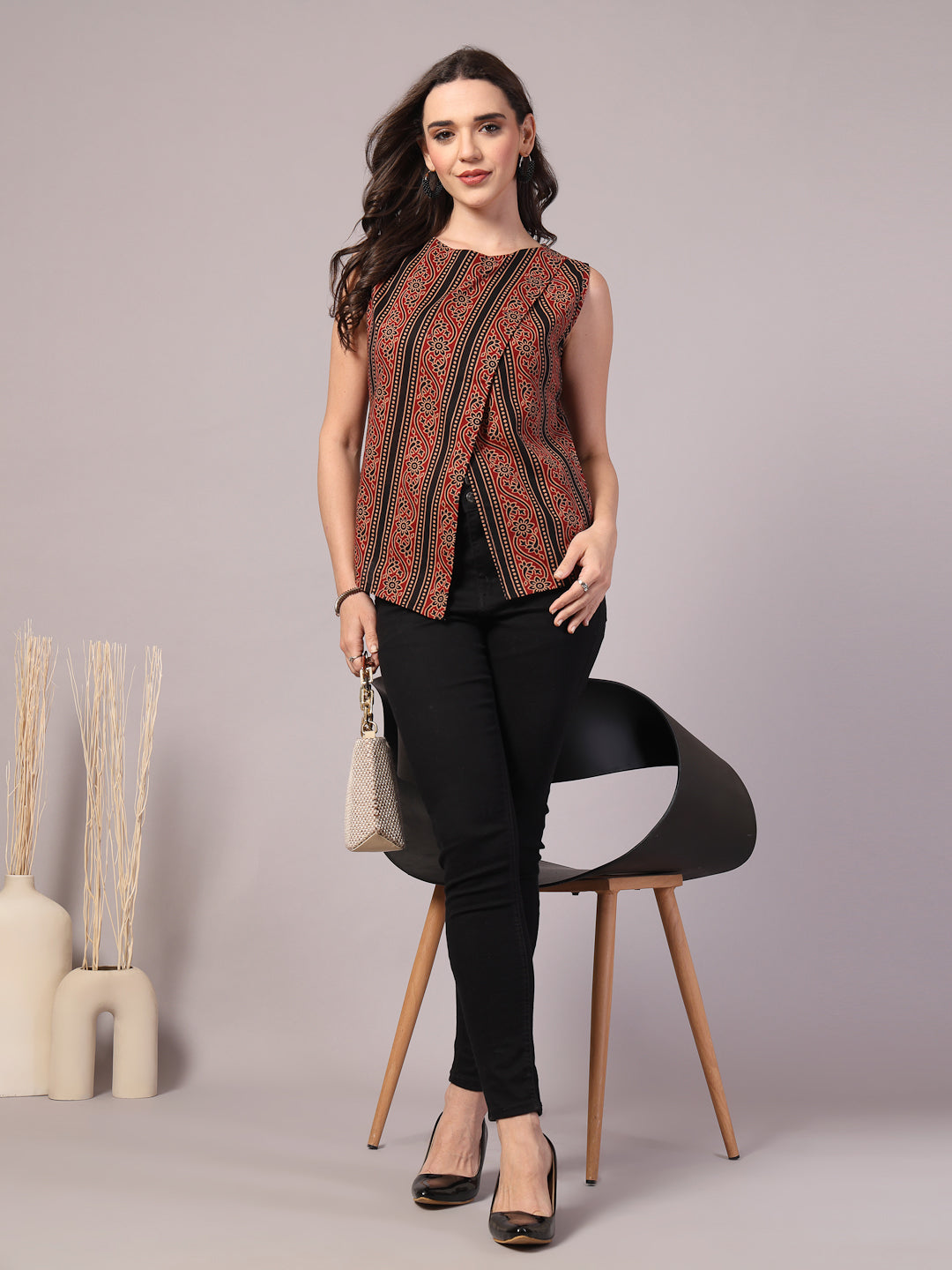 Vastraa Fusion Cotton Women's Stylish Fashion Casual Sleeveless Boat Neck Keyhole Back Top