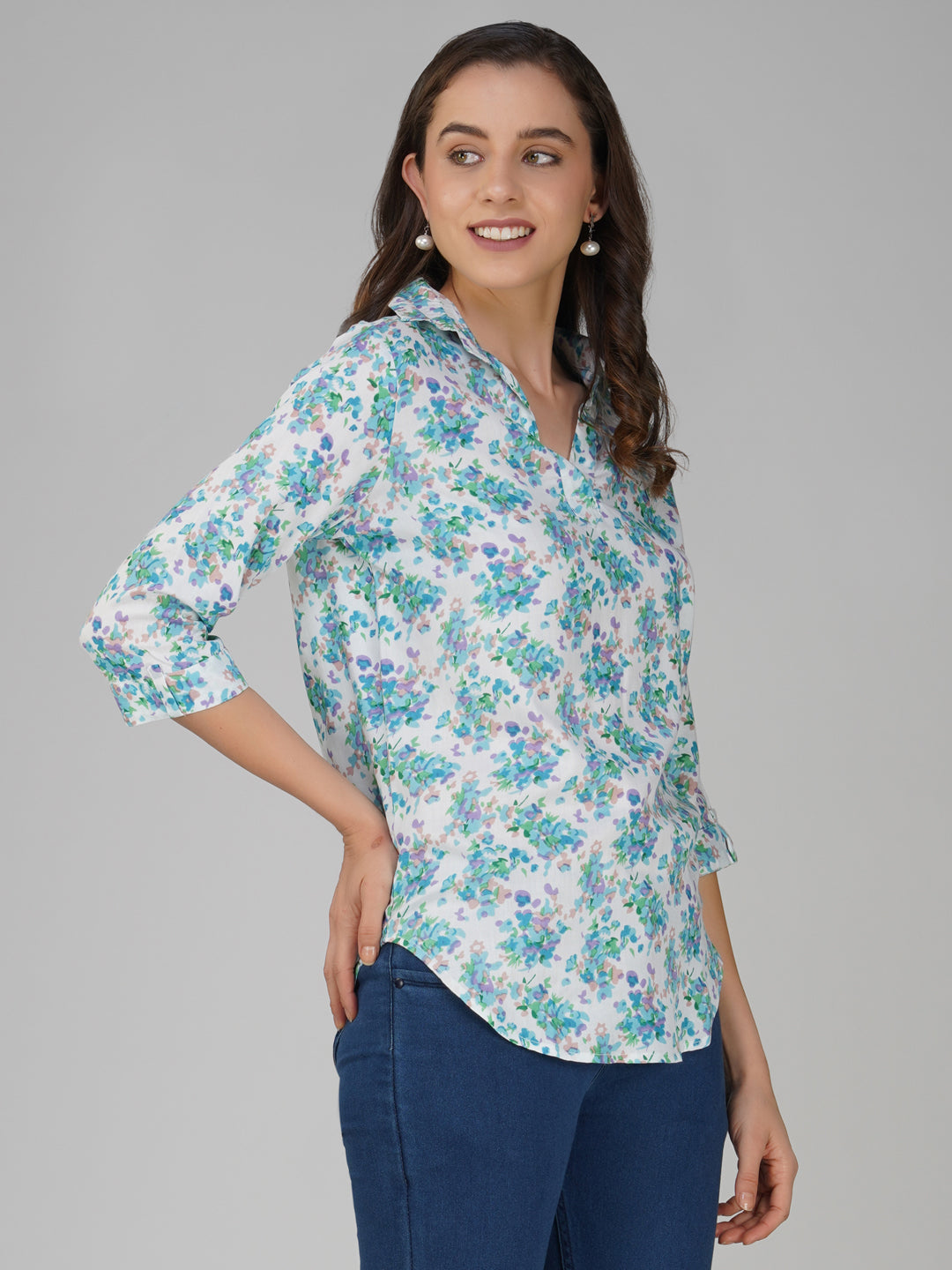 Vastraa Fusion Women's Rayon Festival and Regular Wear Printed Tops