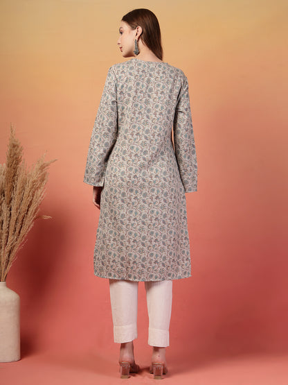 Vastraa Fusion Women Regular Fit Woolen Floral Printed Straight Warm Kurti with V-Neck & Long Sleeves