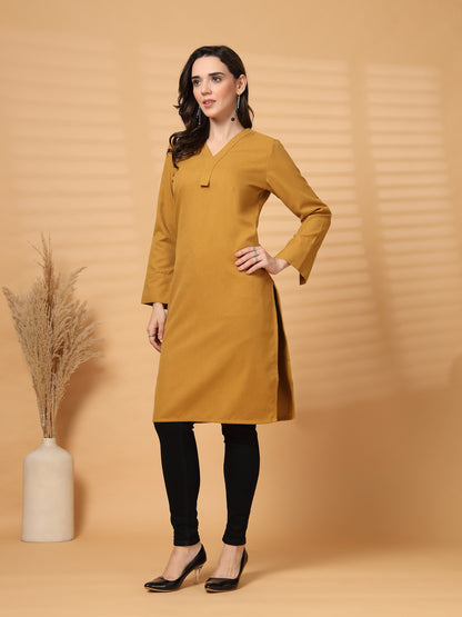 Vastraa Fusion Women's Traditional Woolen V-Neck Solid Kurti