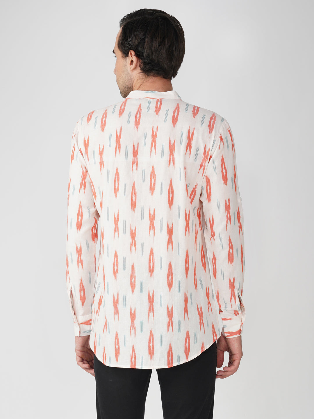 Vastraa Fusion Handloom Pure Cotton Ikat Printed Short Kurta for Men