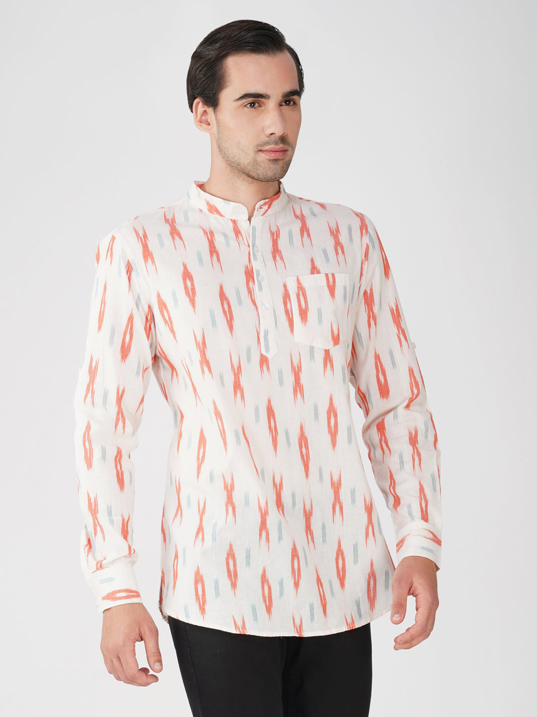 Vastraa Fusion Handloom Pure Cotton Ikat Printed Short Kurta for Men