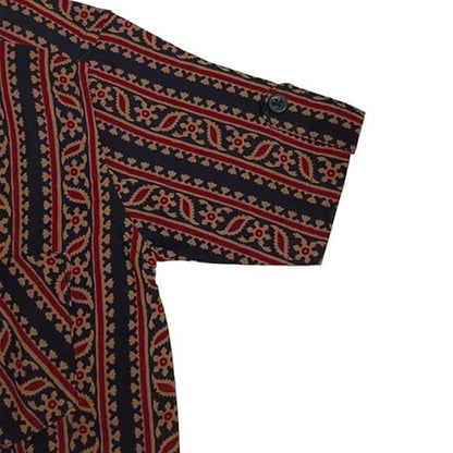 Vastraa Fusion Ikat Print Pure Cotton Spread Collar, Helf Sleeves, Button Shirt Casual Wear For Kid's