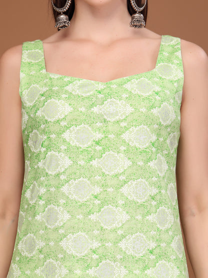 Women Floral Print Sleeveless Straight Kurti