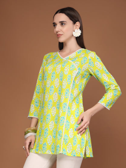 Vastraa Fusion Women’s Floral Printed Kurti Top Elegant Cotton Ethnic Tunic with V-Neck & Full Sleeves Casual