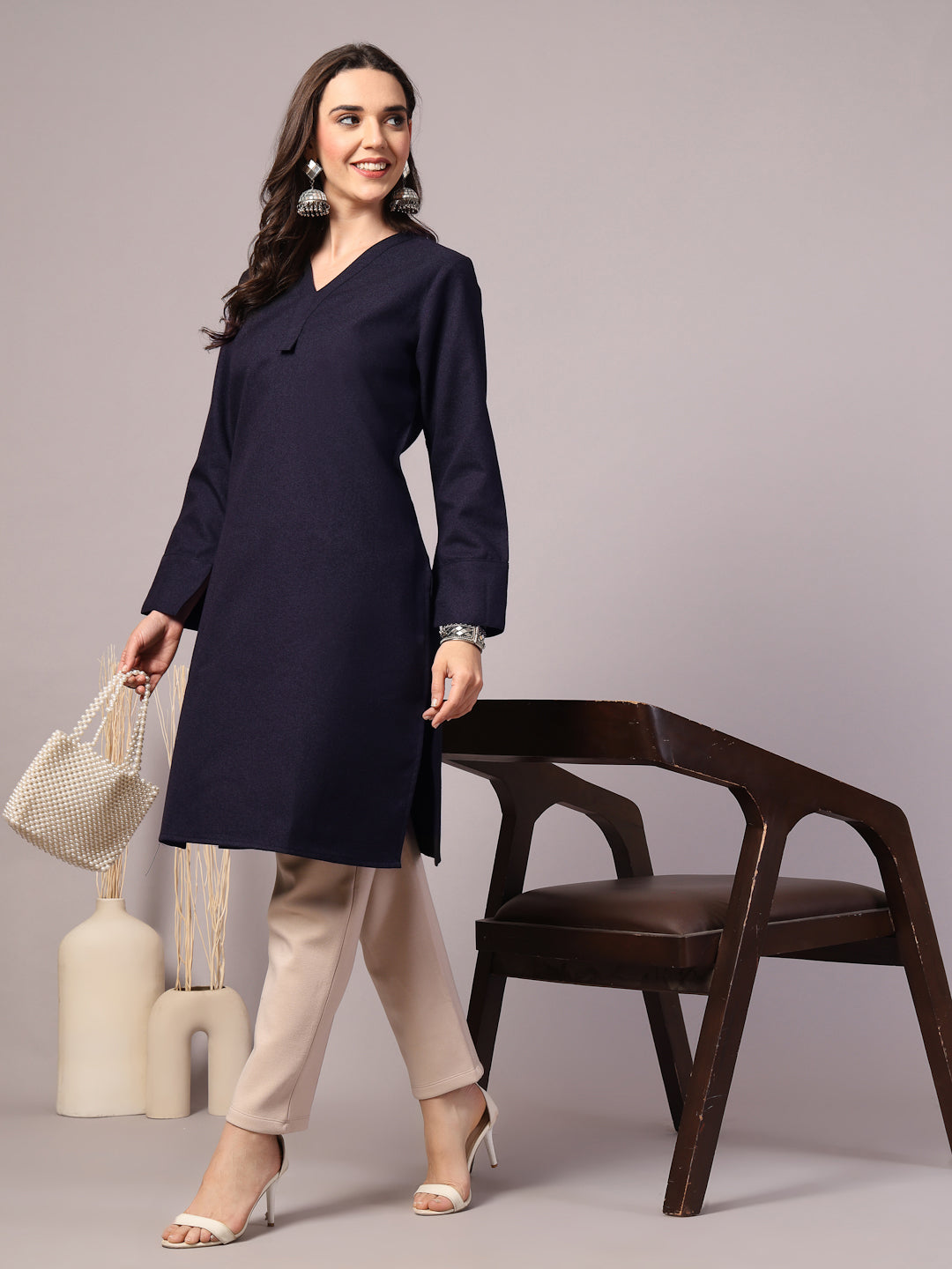 Vastraa Fusion Women's Traditional Woolen V-Neck Solid Kurti
