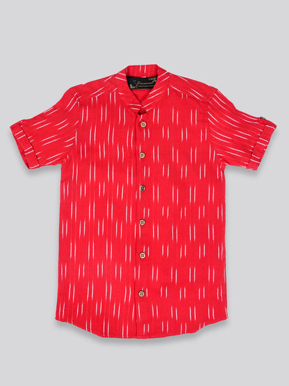 Vastraa Fusion Ikat Print Pure Cotton Spread Collar, Helf Sleeves, Button Shirt Casual Wear For Kid's