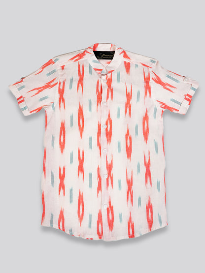 Vastraa Fusion Ikat Print Pure Cotton Spread Collar, Helf Sleeves, Button Shirt Casual Wear For Kid's