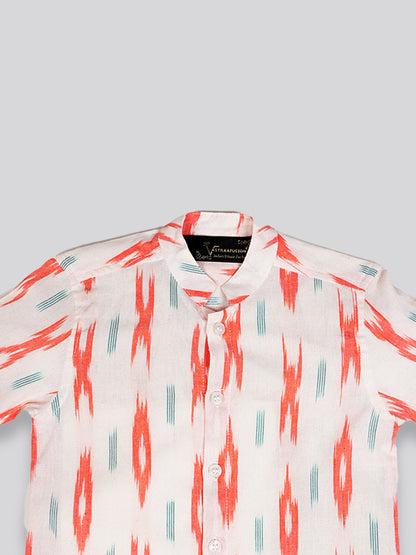 Vastraa Fusion Ikat Print Pure Cotton Spread Collar, Helf Sleeves, Button Shirt Casual Wear For Kid's
