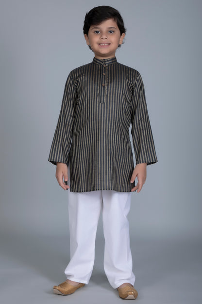 Vastraa Fusion Boy's Gold Line Handloom Weaving Pure Cotton Kurta, Full Sleeves, Wooden Button , Ethnic Wear
