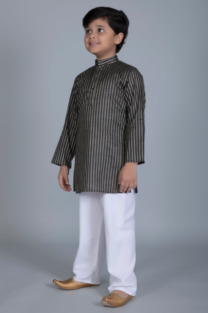 Vastraa Fusion Boy's Gold Line Handloom Weaving Pure Cotton Kurta, Full Sleeves, Wooden Button , Ethnic Wear